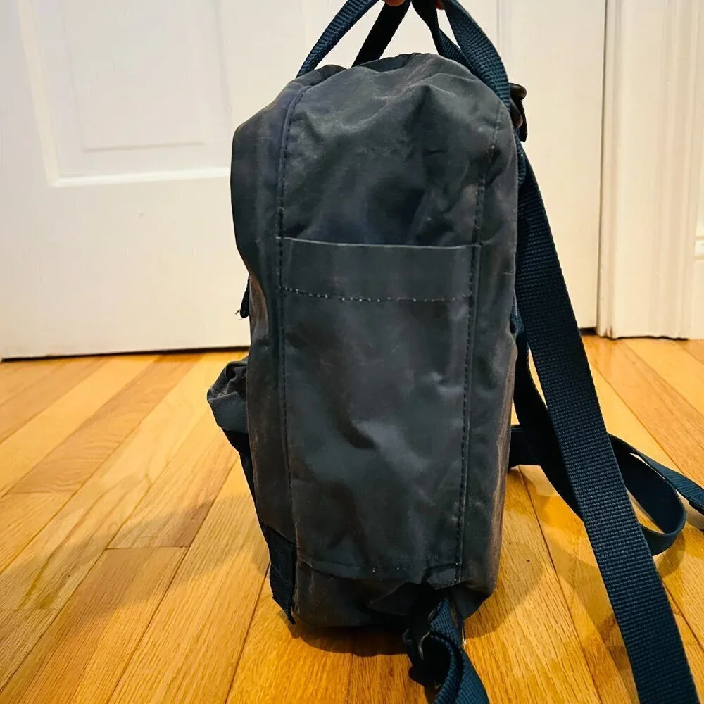 Fjall Raven Fjallraven Kånken Mini EVERYDAY OUTDOOR Backpack Bag